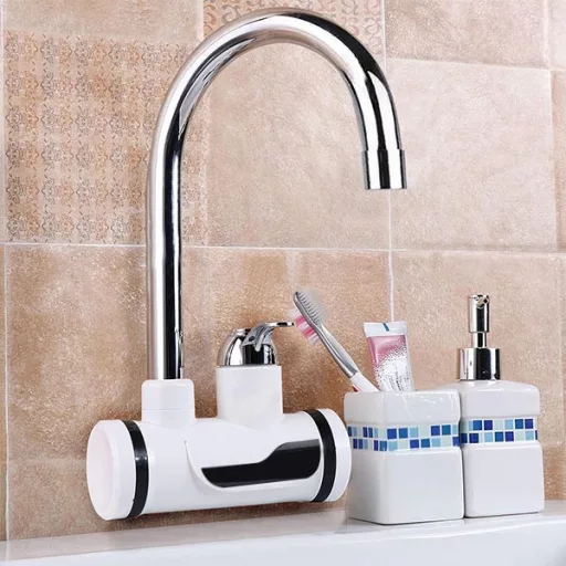 Rubinetto scaldacqua con display LED - Montaggio a parete, connessione orizzontale