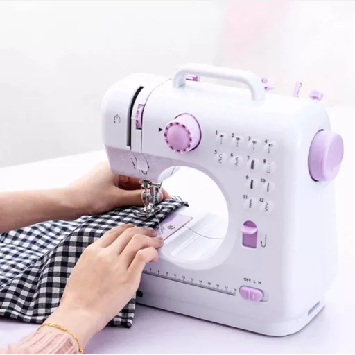 Macchina da cucire mini portatile con 12 punti e doppia velocità per principianti