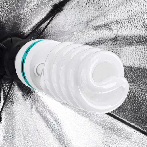 Kit di illuminazione da studio portatile con luce bianca fredda 5500K e treppiede regolabile