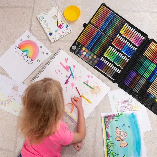 Set di disegno e pittura per bambini da 258 pezzi con matite colorate, pennarelli e acquerelli