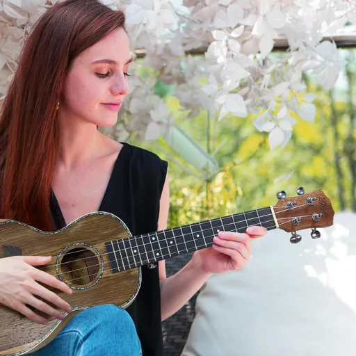 Ukulele Portatile in Legno da 60 cm per Principianti - 4 Corde, Facile da Suonare