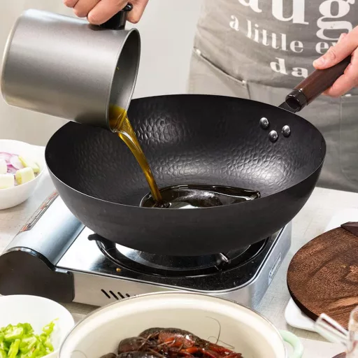 Wok in Acciaio con Accessori da Cucina