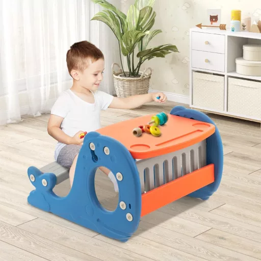 Tavolino per bambini con piano inclinabile