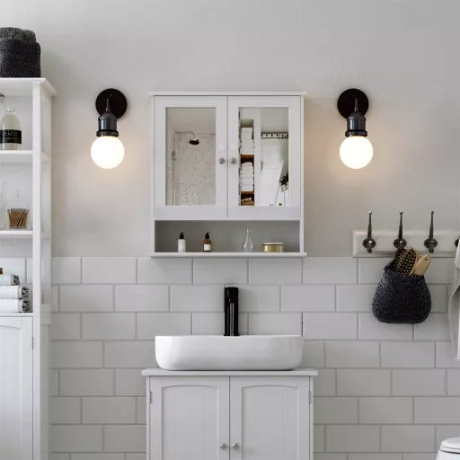 Armadio da bagno bianco a muro con specchi e ripiano regolabile
